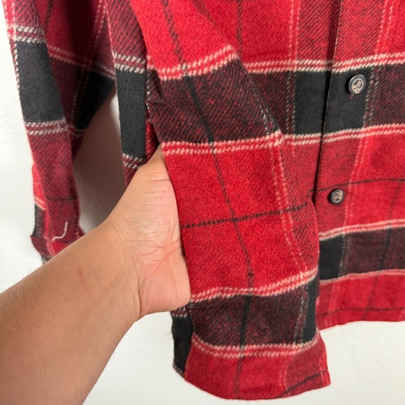 Makers Mark Shirt Mens‎ Medium Red Button Up Flannel Shacket Outdoor Plaid - Picture 4 of 10